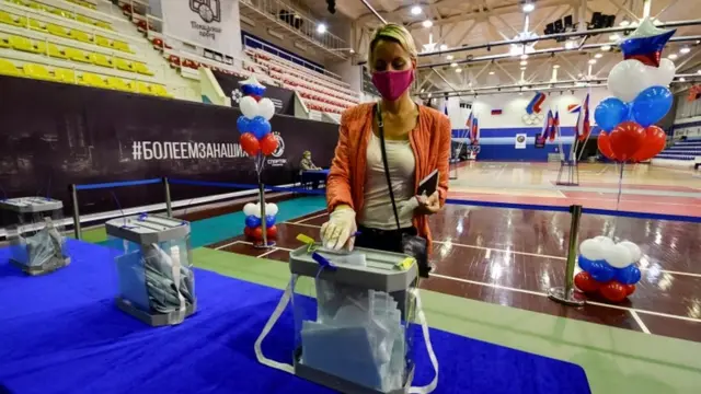 Vladivostok: Žena glasa o ustavnim promenama