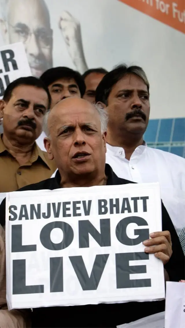 சஞ்சீவ் பட்: ஐஐடி கல்வி முதல் மோதி எதிர்ப்பு வரை - யார் இவர்?