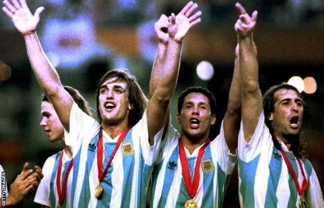 Argentina's team of 1993 celebrate Copa America success