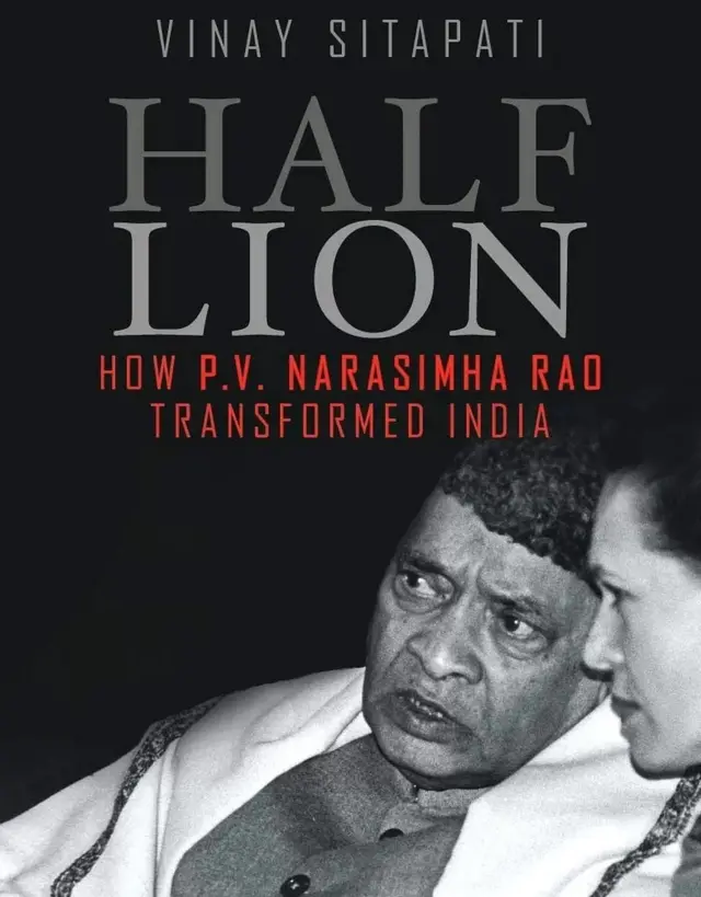 સોનિયા ગાંધી તથા અન્ય કૉંગ્રેસી નેતાઓએ પુષ્પાંજલી અર્પિત કરી. લગભગ અડધી કલાક પછી મોડું થતું હોવાથી તેમના મૃતદેહને ઍરઑર્સના વિશેષ વિમાનમાં હૈદરાબાદ લઈ જવામાં આવ્યો