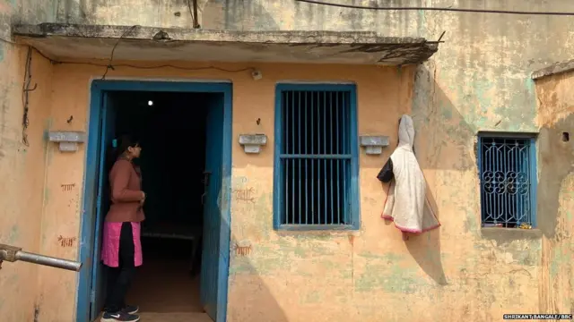 रिना तोमर यांचं घर