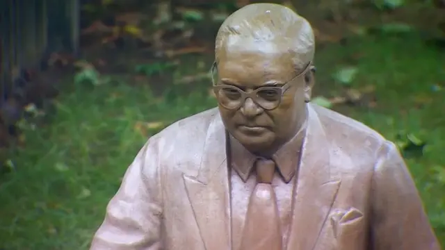 डॉ. आंबेडकर, मुंबई, लंडन