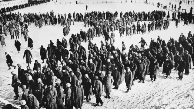 સ્ટાલિનગ્રાડમાં 1943માં જર્મનીના સૈનિકોએ જ્યારે આત્મસમર્પણ કર્યું
