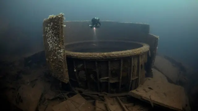 Steve Jones/www.millionfish.com