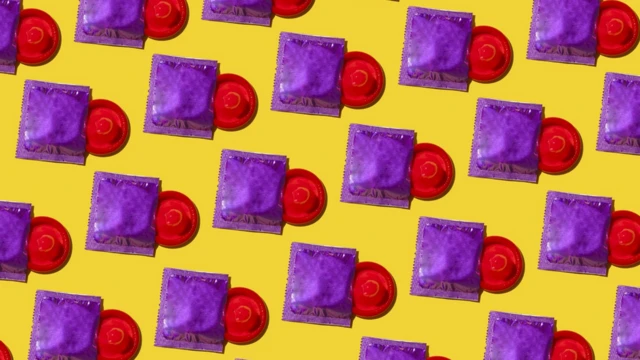 picture of condoms and wrappers