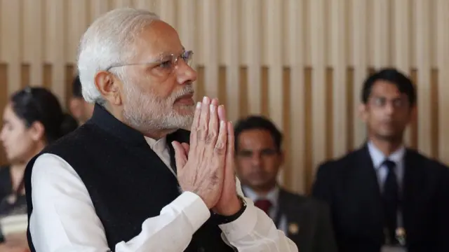 नरेंद्र मोदी