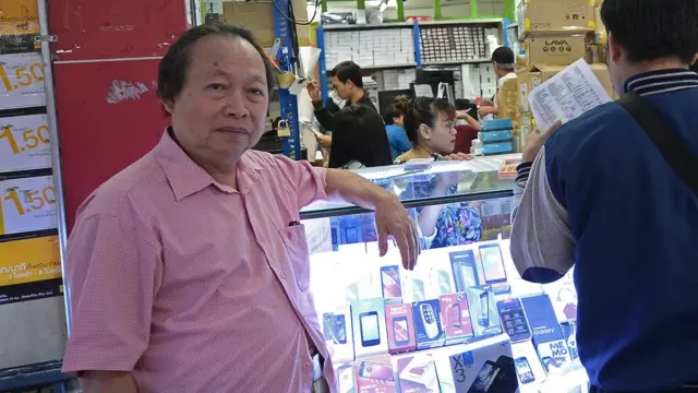 ร้านมือถือมาบุญครอง