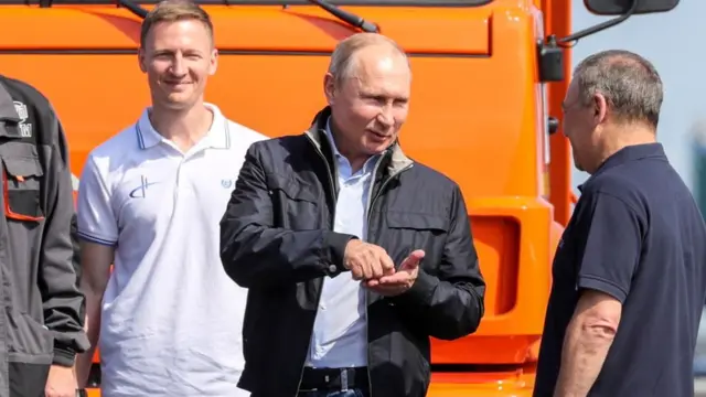 Putin en el puente de Kerch.