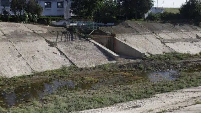 Перекритий Північно-Кримський канал