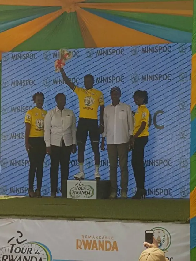 መትከል ኢዮበ