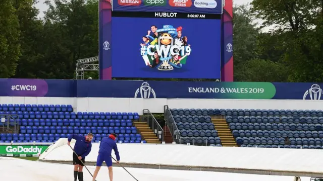 உலகக் கோப்பை கிரிக்கெட்: பிபிசி செய்தியாளரின் நேரடி அனுபவம்