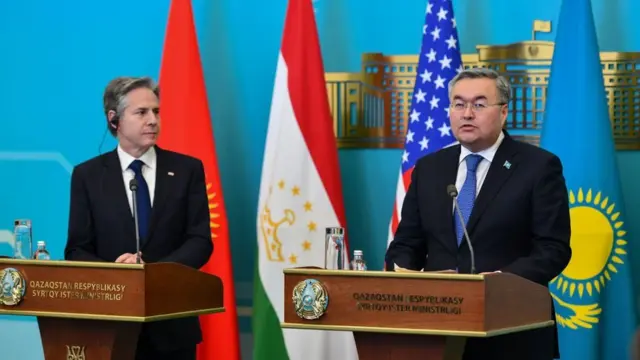 AQSh Davlat kotibi va Qozog'iston Tashqi ishlar vaziri