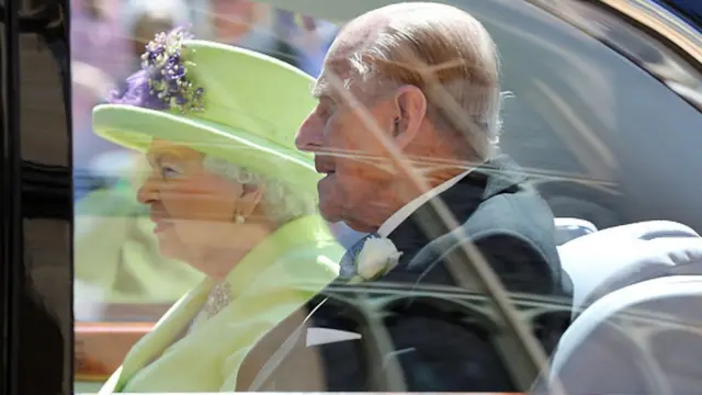 Ezenwaanyị Elizabeth na di ya bụ ọkparaeze Philip