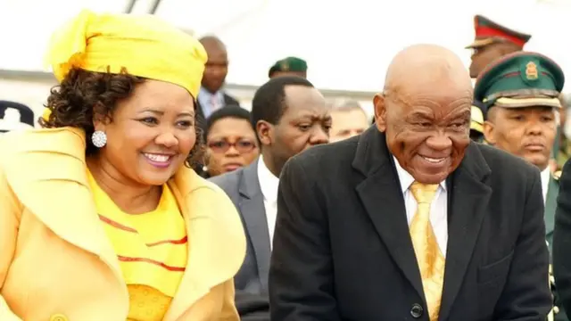 Maesaiah e Thomas Thabane em sua posse, em 2017