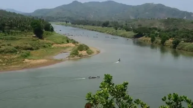 ရခိုင်ပြည်နယ် အမ်းမြို့နယ်က ဒါးလက်ချောင်း