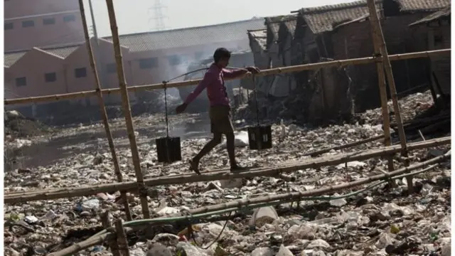 দেখতে ভালো না লাগলেও এমন পরিস্থিতি বাস্তবতা।
