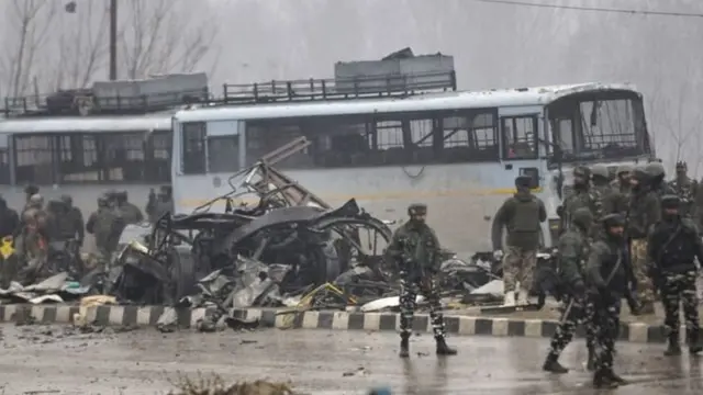 पुलवामा में सीआरपीएफ़ काफिले पर हुए हमले में 40 से अधिक जवानों की मौत हो गई थी.