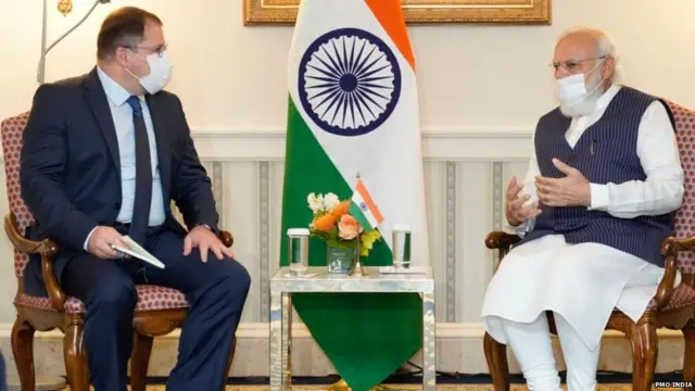 ਮੋਦੀ ਅਤੇ ਅਮੋਨ