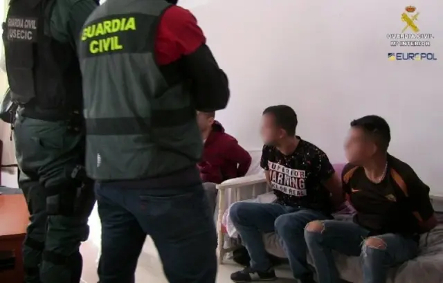 İspanya'daki baskınlarda gözaltına alınanlar