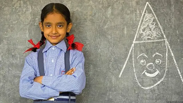 स्कूल की छात्रा