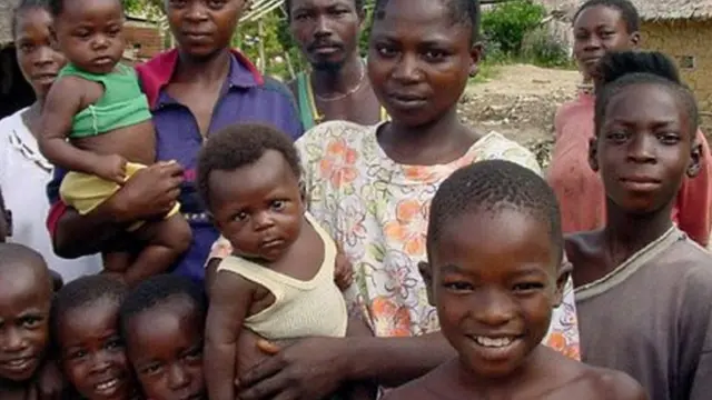 Picha ya familia moja