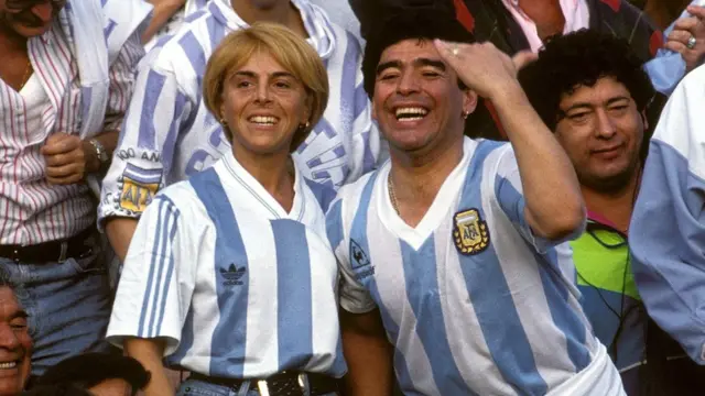 Maradona en la gradería