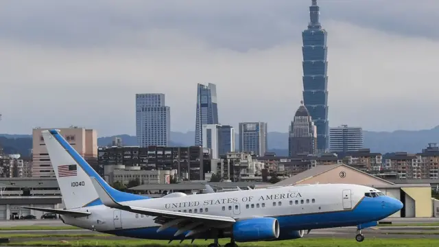 美国卫生部长阿扎尔访台将美台关系推向新高点。