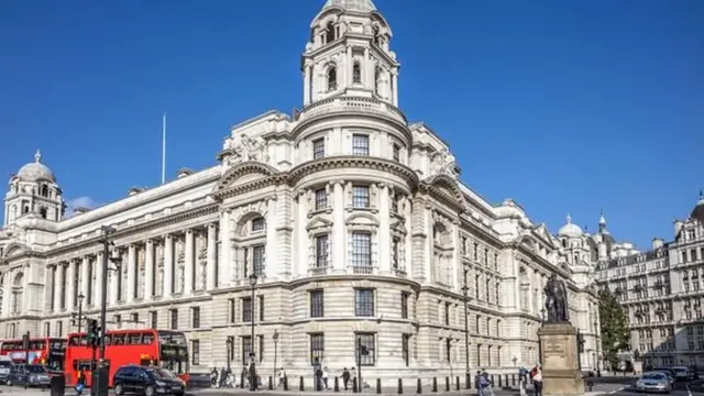 اولڈ وار آفس (او ڈبلیو او) کو اب رافیل ہوٹل میں تبدیل کیا جا رہا ہے جسے 'دی او ڈبلیو او' کا نام ہی دیا گیا ہے