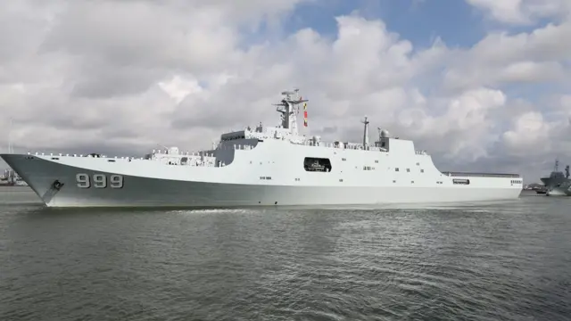 Tàu 999