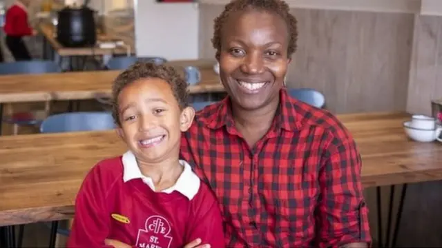 ایگز اینڈ بریڈ کیفے