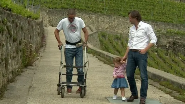 David alimwambia daktari wake kuwa atatembea kabla ya binti yake hajaanza kutembea