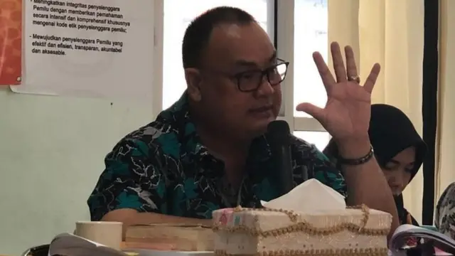 Ketua KPU Palembang Eftiyani
