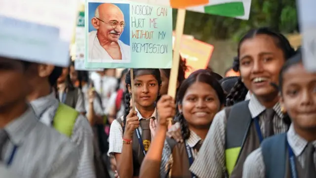 விக்ரம் லேண்டர் குறித்த தகவலை பெற நாசா ஆர்பிட்டர்