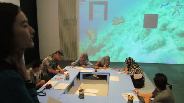 Choi Suk Young: Interactive Sea Drawing