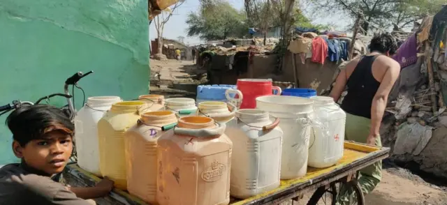 छावनी परिषद में बसी बस्तियां