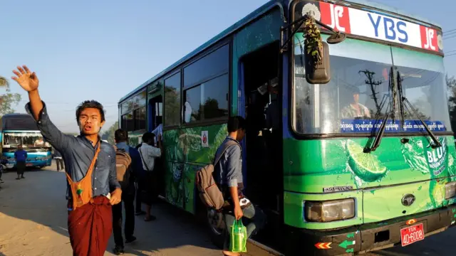 รถเมล์ในเมืองย่างกุ้ง