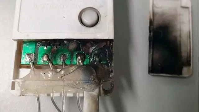 కాలిపోయిన కంట్రోల్ బాక్స్