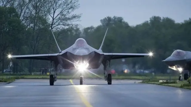 Самолет F-35