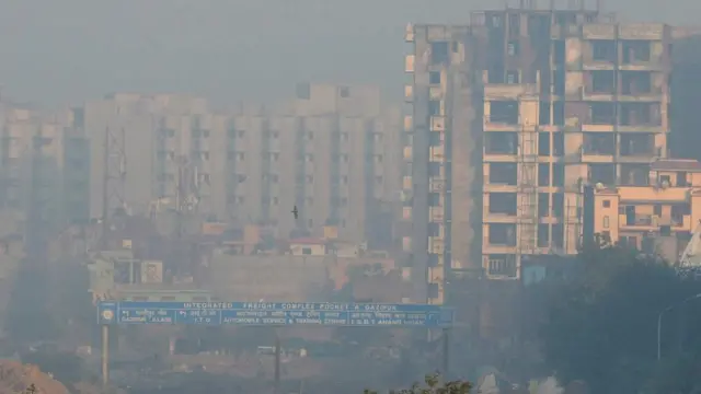 దిల్లీ కాలుష్యం, టసాసులు, సుప్రీంకోర్టు