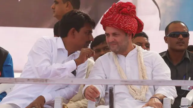 અલ્પેશ ઠાકોર તથા રાહુલ ગાંધીની તસવીર