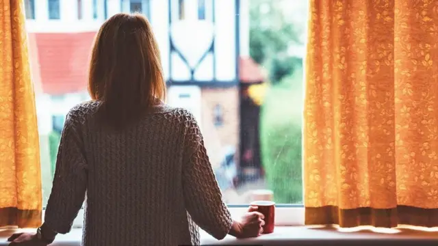 Fernweh можно дословно перевести как "тоска о дальнем"