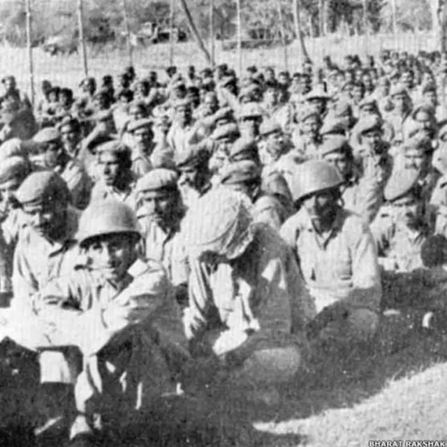 सरेंडर के बाद पाकिस्तानी सैनिक