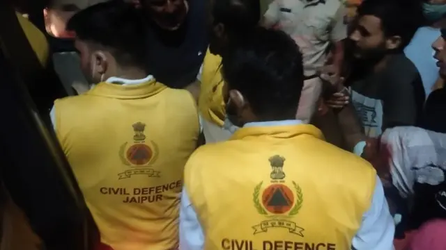 बिजली गिरना