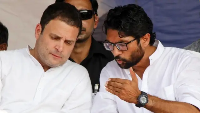 யார் இந்த ஜிக்னேஷ் மேவானி?: 8 சுவாரஸ்ய தகவல்கள்