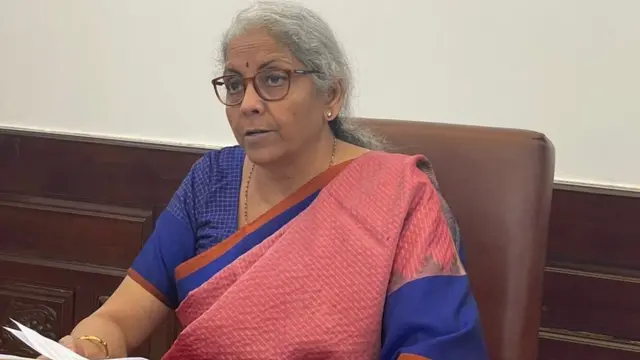 కేంద్ర ఆర్థికమంత్రి నిర్మల సీతారామన్