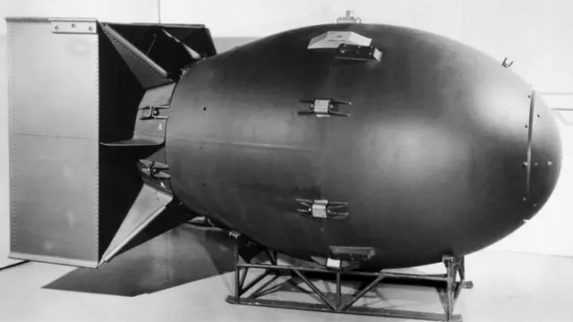 અણુબૉમ્બ