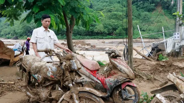Vietnam, storm