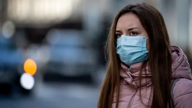 பொது நடமாட்டத்துக்கு இரு வாரங்கள் தடை: மலேசிய அரசு அதிரடி உத்தரவு