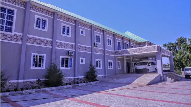 Gomina Zulum atawọn osisẹ eleto ilera