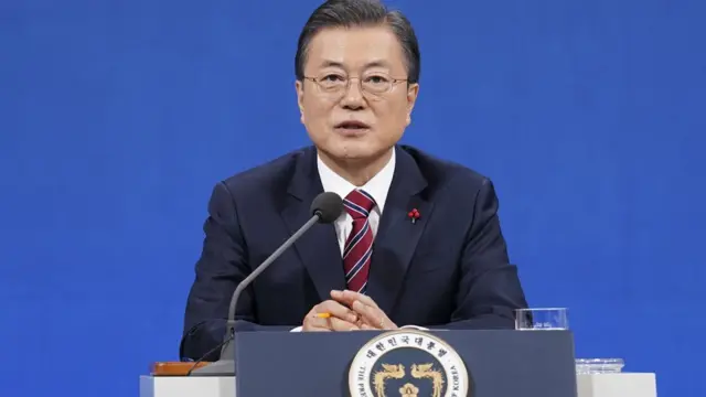 문 대통령은 새해 설 연휴 전에 특단의 대책을 내놓겠다며 주택 공급을 확대를 예고했다